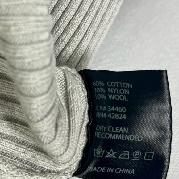 VEDA Grey Figgy Sweater Dress Size L - Picture 16 of 16